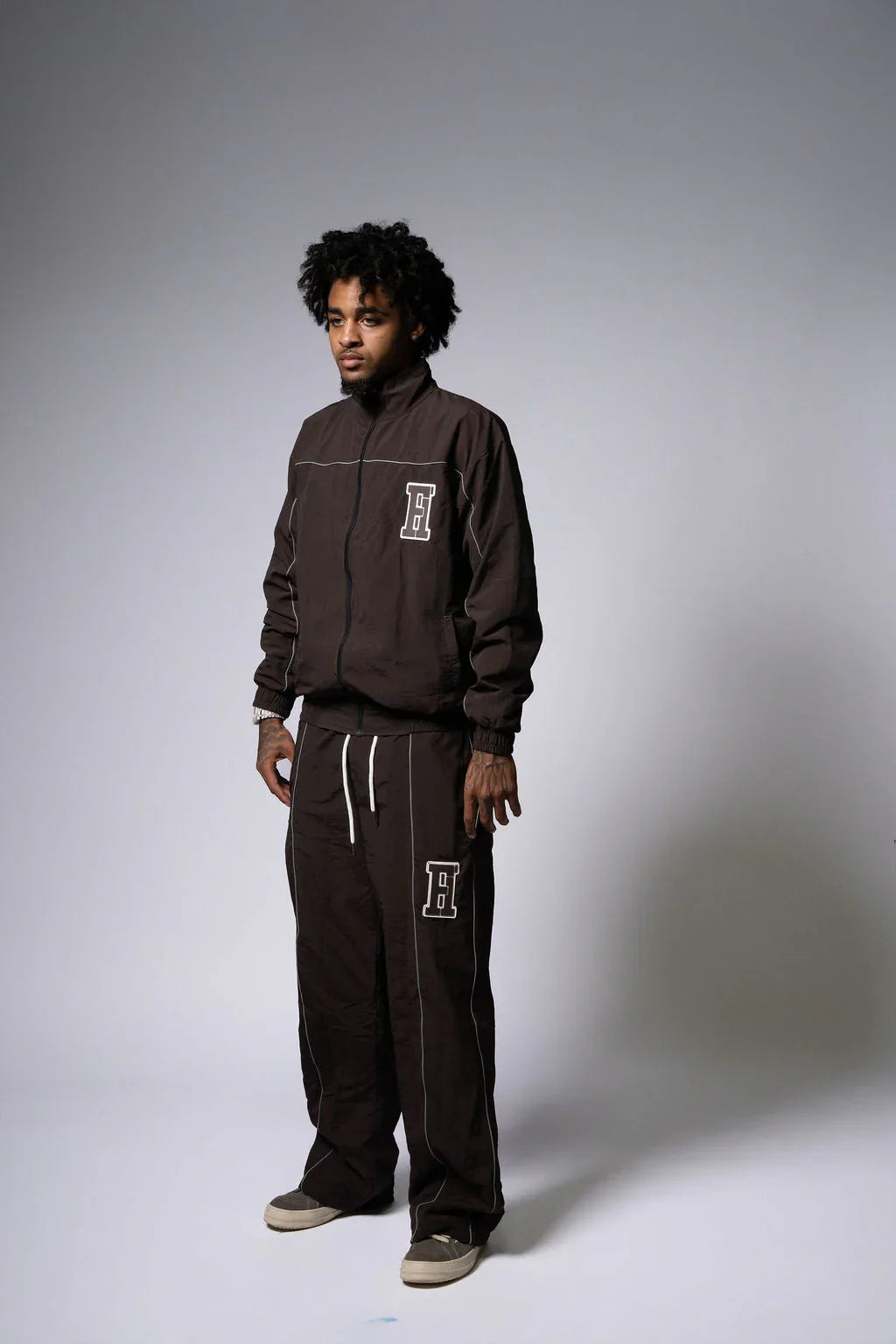Essential Winderbreaker Tracksuit Brown