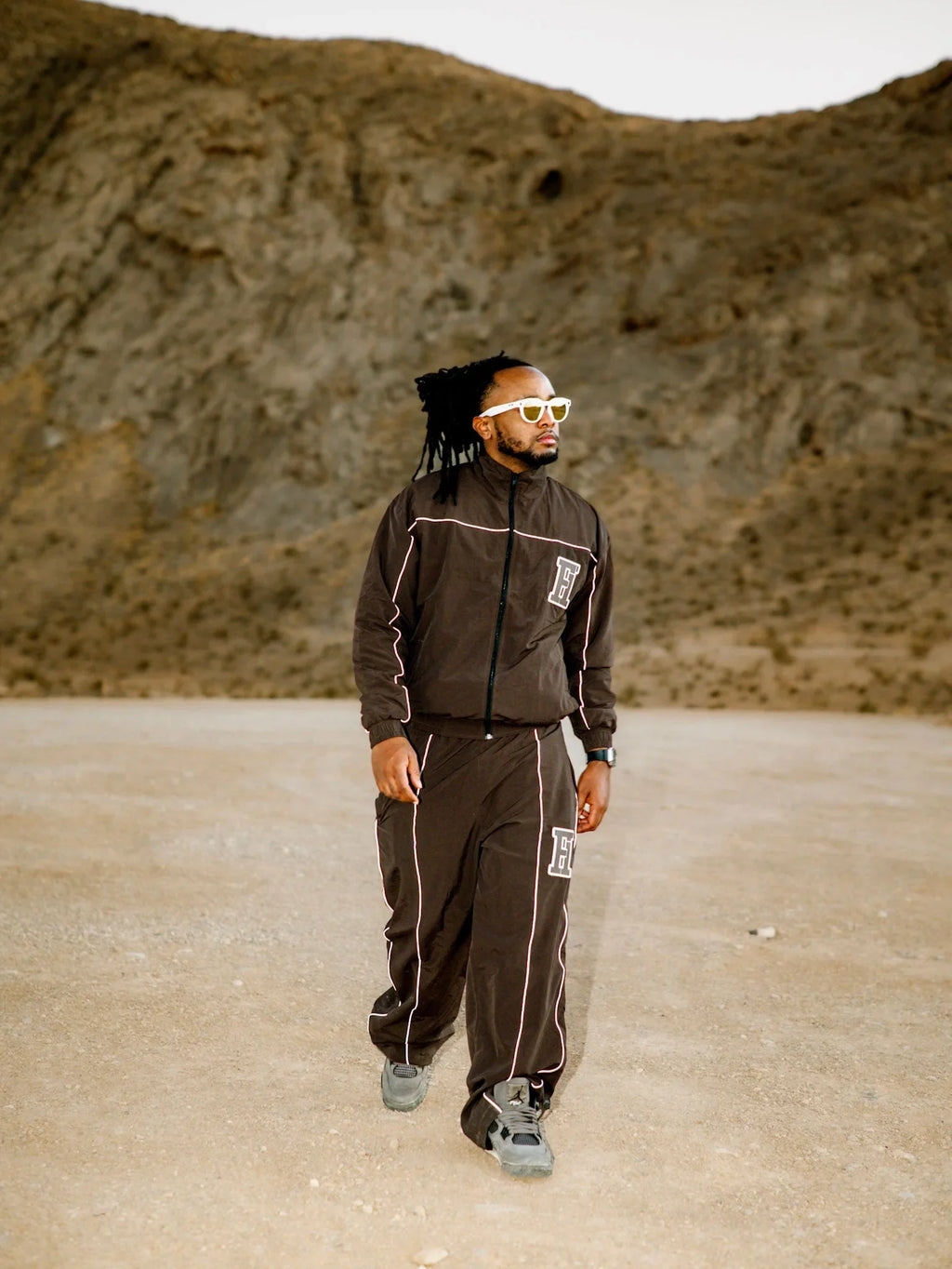 Essential Winderbreaker Tracksuit Brown