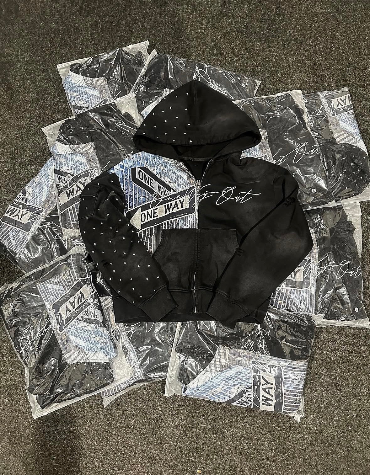 1 way hoodie